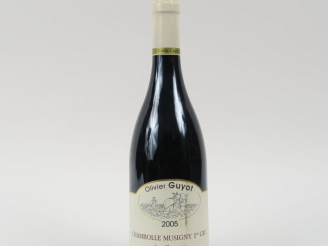 Vente aux enchères 1 BOUTEILLE CHAMBOLLE MUSIGNY 1er CRU 'LES CHARMES' O. GUYOT - 2005