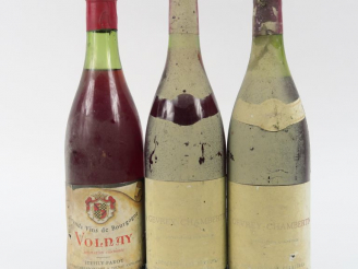 Vente aux enchères 3 BOUTEILLES : 1 VOLNAY STEHLY PARROT - 2 GEVREY CHAMBERTIN DOMAINE LE