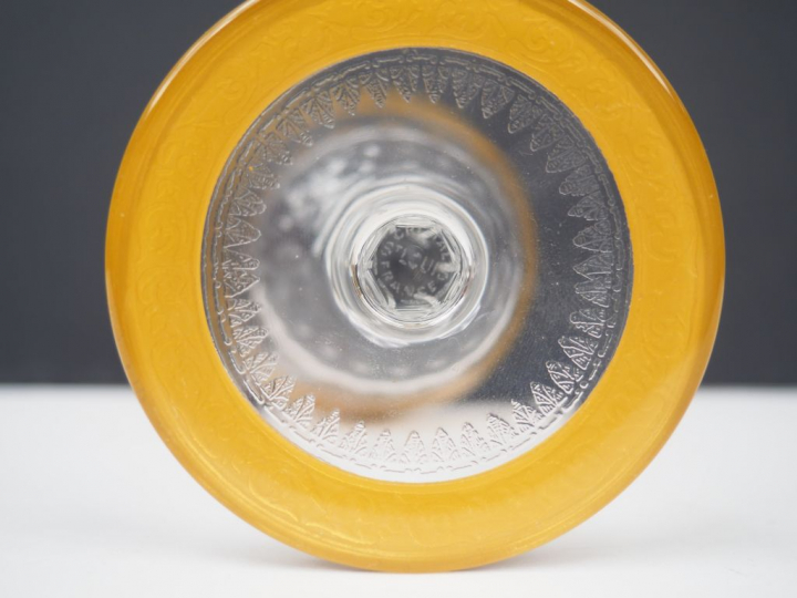 SAINT LOUIS. Onze verres en cristal, modèle "Thistle".