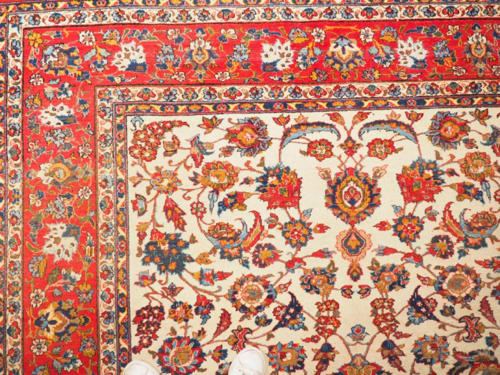 Grans tapis persan.  (Usures)