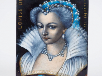 Vente aux enchères 	Plaque en émail peint polychrome avec rehauts de dorure représentant 