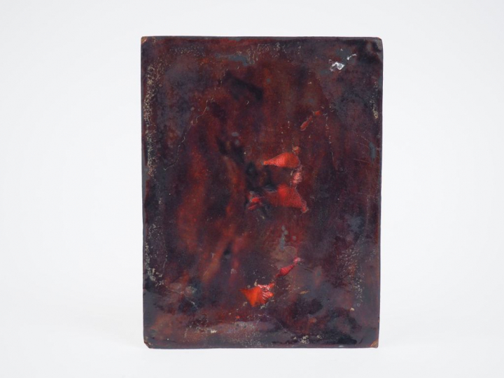 	Plaque en émail peint polychrome avec rehauts de dorure représentant 