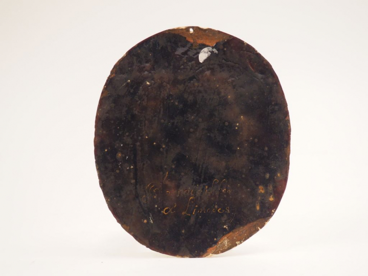 Plaque ovale en émail peint polychrome représentant saint Jean-Baptist