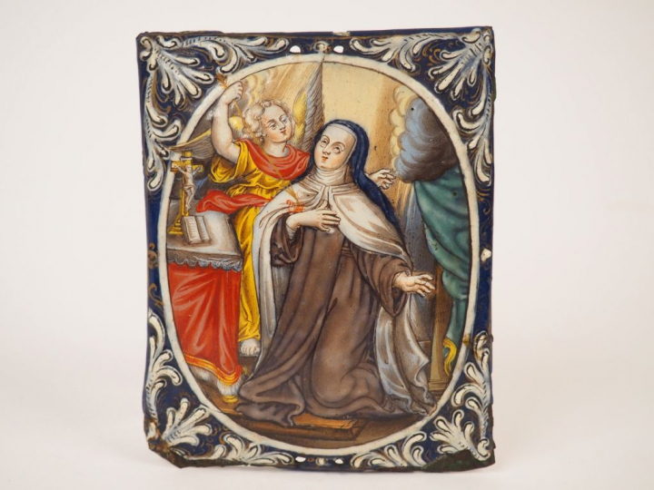 Plaque en émail peint polychrome représentant l’Extase de sainte Thérè