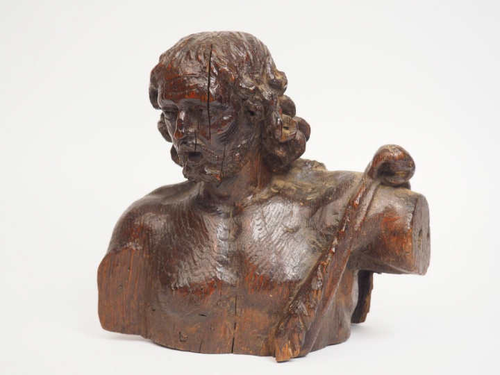 	Buste de Saint Jean-Baptiste en chêne sculpté. Vers 1600. Hauteur : 2
