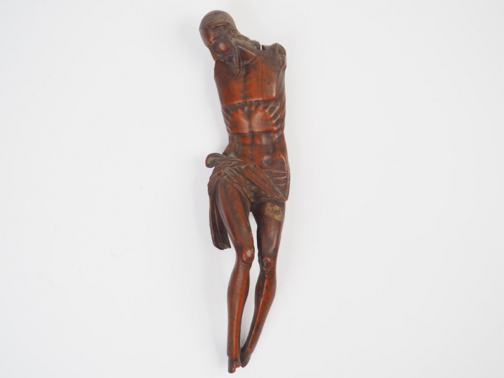 Grand fragment de crucifix XVIIème en buis.  H. 35 cm