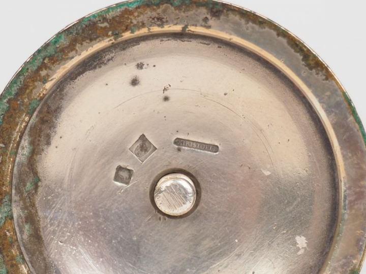 CHRISTOFLE. Porte cure-dents en bronze argenté en forme de monstre. Si