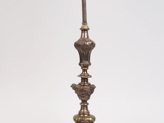 Base d’ostensoir ou de chandelier Louis XIV en bronze argenté, à décor