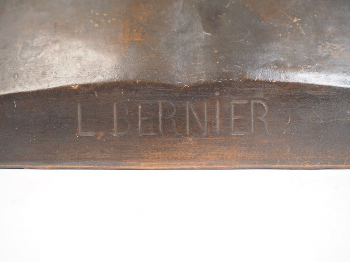 	« Portrait de Laurent Bernier » Buste en plâtre galvanisé. H. 41 cm  