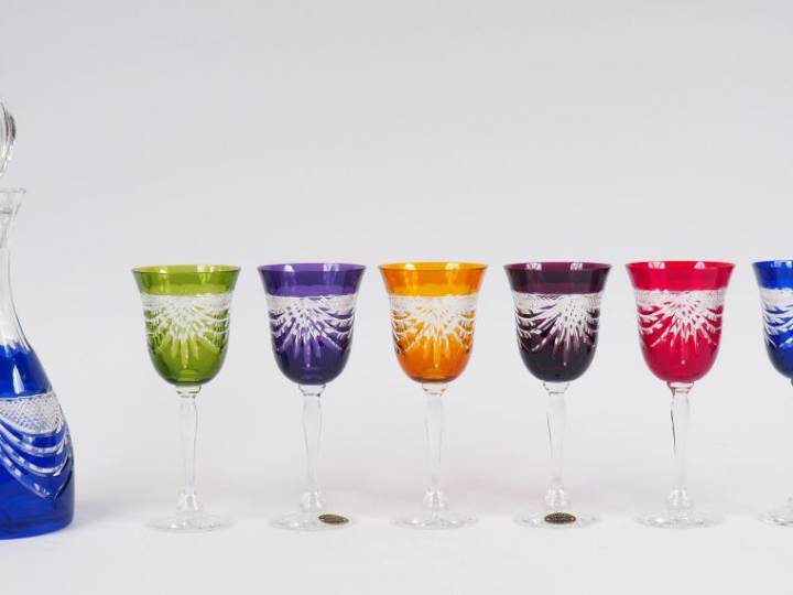 Cristallerie de Lorraine.  Suite de six verres et un flacon en cristal
