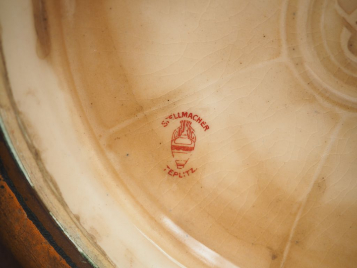 AMPHORA.  Eduard Stelmacher. Grand vase Art déco en céramique, à décor