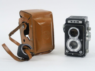 Vente aux enchères SEM 6X6 n°451066 avec objectifs BERTHIOT avec housse et parseoleil.