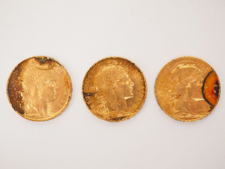 Trois pièces de 20 Francs or, 1905, 1909 et 1913. FRAIS ACHETEURS 5% T