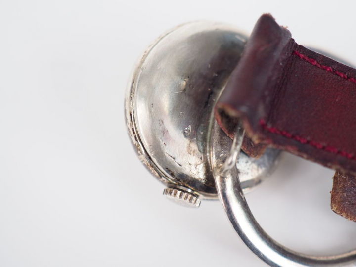 HERMES.  Montre de dame. Modèle des années 1970.