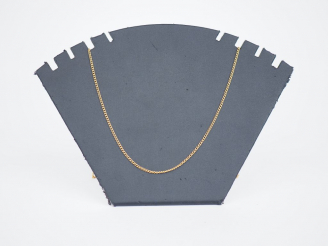 Vente aux enchères Chaine en or jaune. Long. 56 Poids. 5,69 g