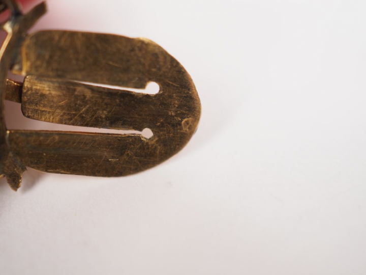 Parure en micro mosaïques et or ornée de médaillons à décor de bouquet