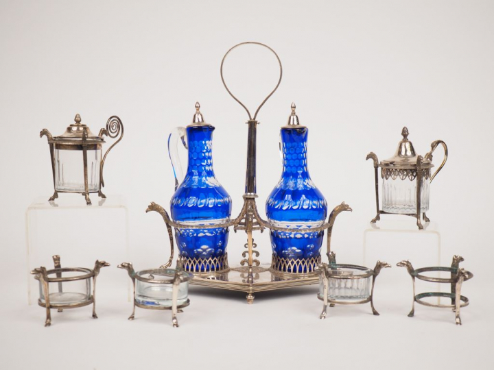 Garniture de table en argent et cristal, poinçon au premier coq.  Comp