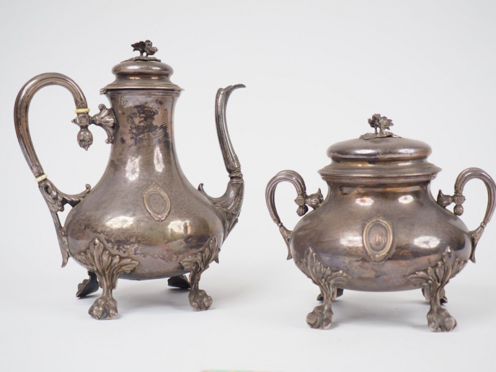 Service à thé deux pièces Napoléon III en argent, poinçon Minerve, à d