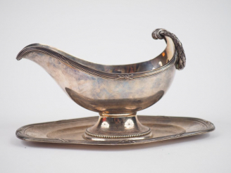 Vente aux enchères Saucière de style Louis XVI en argent, poinçon Minerve, à décor de tig
