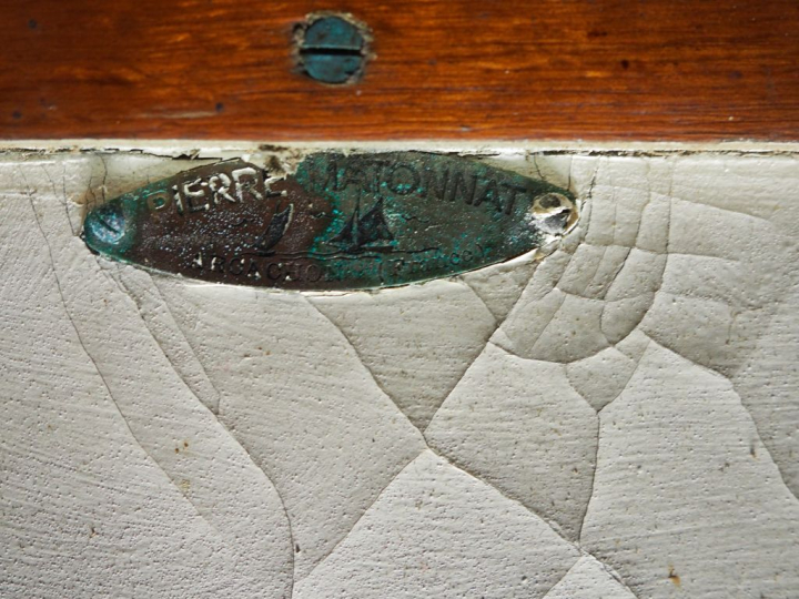 Pierre MATONAT. Canöe en acajou avec ses accessoires.