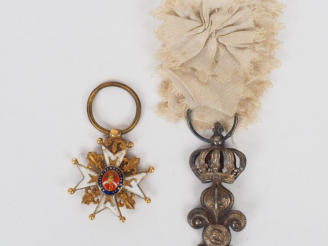 Vente aux enchères Décoration du lys en argent, couronne mobile de 35mm de haut, fleur de