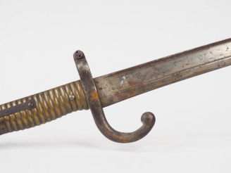 Vente aux enchères Baïonnette yatagan d’infanterie pour fusil Chassepot modèle 1866 sans 
