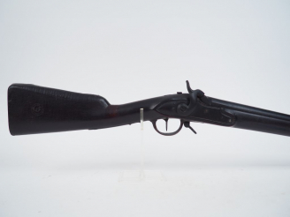 Vente aux enchères Fusil réglementaire à percussion composite, arme issue de la transform
