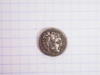 Vente aux enchères Macédoine. Drachme d’argent au nom d’Alexandre le Grand. Fin du IVe s.