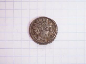 Vente aux enchères Celtibères. Saguntum. Drachme d’argent. 204-154 av. J.-C. A/ Tête bouc