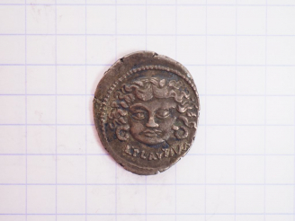 Vente aux enchères Licius Plautius Plancus. Denier d’argent. Rome.47 av. J.-C. A/ L. PLAV