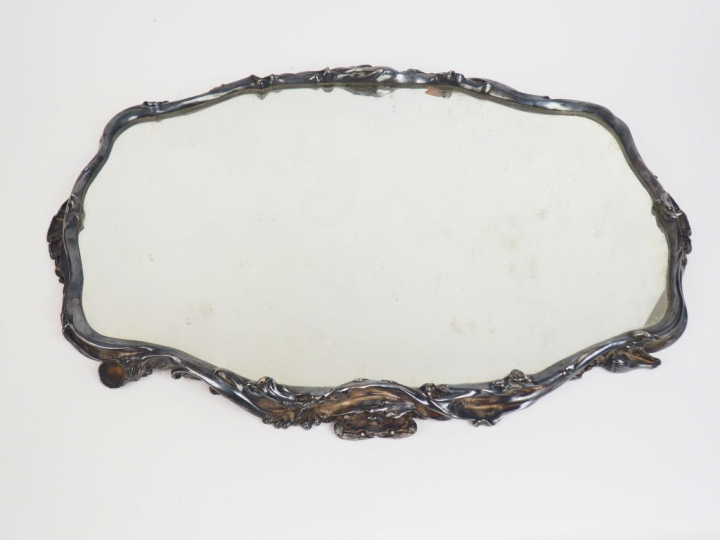 CHRISTOFLE Grand centre de table de style rocaille en métal argenté et