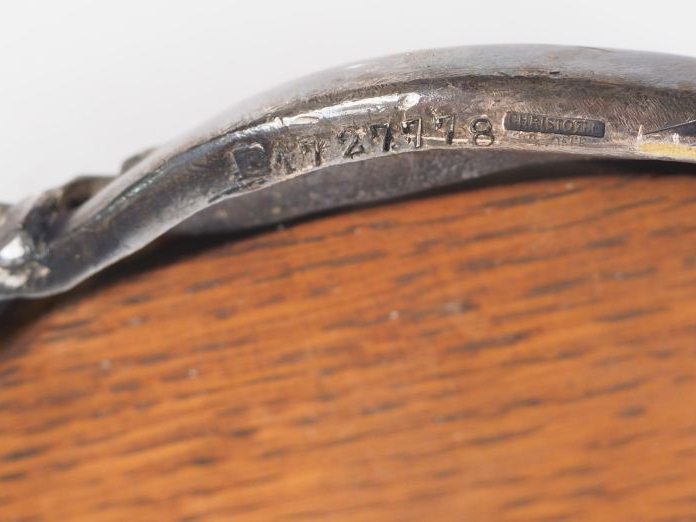 CHRISTOFLE Grand centre de table de style rocaille en métal argenté et