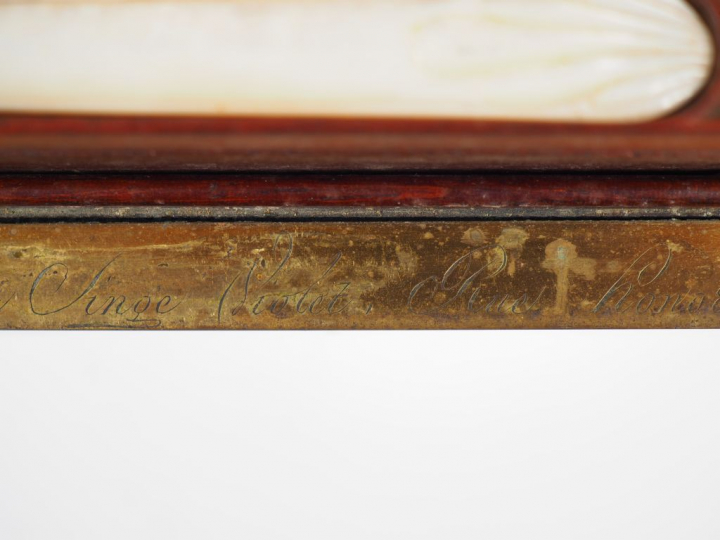 BIENNAIS Nécessaire de voyage en argent, poinçon au Coq, porcelaine et