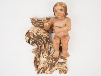 Vente aux enchères Sujet en bois sculpté polychrome fin XVIIIème-début XIXème "Angelot"  
