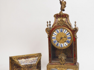 Vente aux enchères Cartel Napoléon III de style Louis XIV en marqueterie Boulle surmonté 