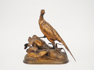 Vente aux enchères J. MOIGNEZ "Faisan" Sujet en bronze à patine médaille. Signé. 33,5 x 3