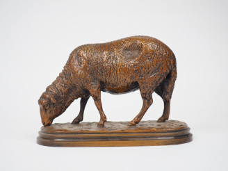 Vente aux enchères Rosa BONHEUR  "Brebis" Sculpture en bronze à patine médaille. Signée. 