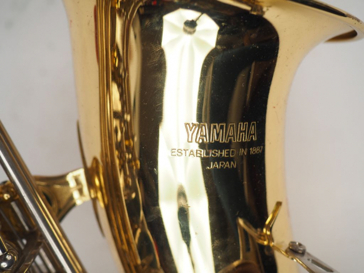 Saxophone Alto YAMAHA. Dans son étui. (bel état)