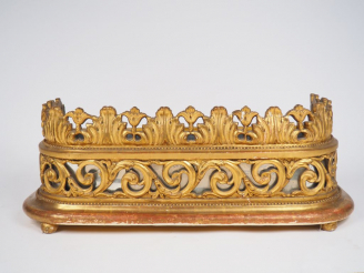 Vente aux enchères Grande jardinière Napoléon III de style Louis XVI  en bois et stuc dor