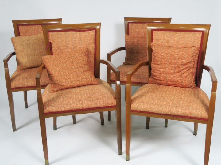 Suite de quatre fauteuils Art déco en palissandre, garniture de tissu 