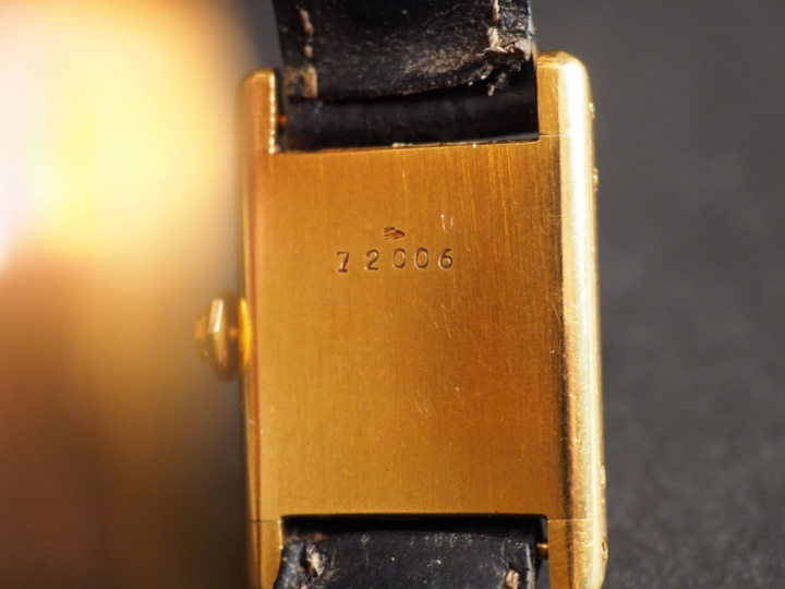 CARTIER, modèle Tank. Montre bracelet de dame, boitier en or jaune.  S