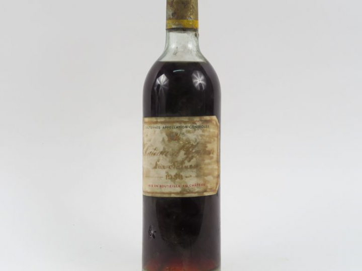 1 BOUTEILLE CHÂTEAU D'YQUEM 1er CCS SAUTERNES - 1958 - HEP/ET/CAPSULE 