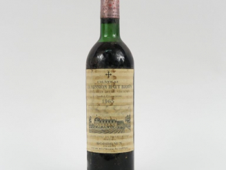 Vente aux enchères 1 BOUTEILLLE CHÂTEAU LA MISSION HAUT BRION GCC GRAVES - 1965 - HEP/ELF