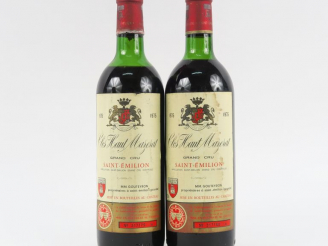 Vente aux enchères 2 BOUTEILLES CLOS HAUT MAZERAT GC ST EMILION - 1975 - 1 LB/1 HEP