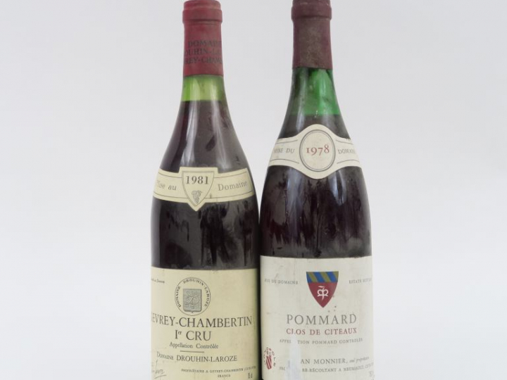 2 BOUTEILLES : 1 POMMARD 'CLOS DE CITEAUX' J. MONNIER 1978 3,5 CM - 1 