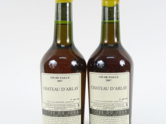 Vente aux enchères 2 BOUTEILLES (37,5 cl) VIN DE PAILLE CHÂTEAU D'ARLAY COMTE A. de LAGUI
