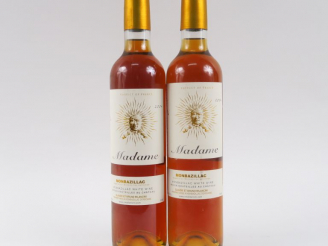 Vente aux enchères 2 BOUTEILLES (50 cl) TIRECUL LA GRAVIÈRE 'CUVÉE MADAME' - 2004