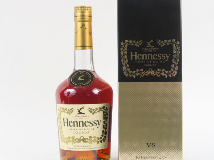 1 BOUTEILLE COGNAC HENNESSY 'VERY SPECIAL' - COFFRET