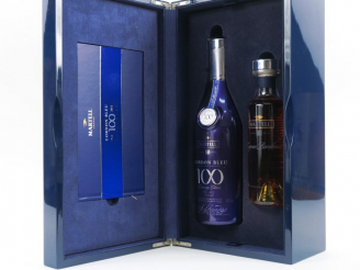 Vente aux enchères 1 COFFRET COGNAC MARTELL 'CENTENARY EDITION' EXTRA OLD COGNAC'
