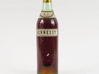 Vente aux enchères 1 BOUTEILLE COGNAC HENNESSY X.O - SE